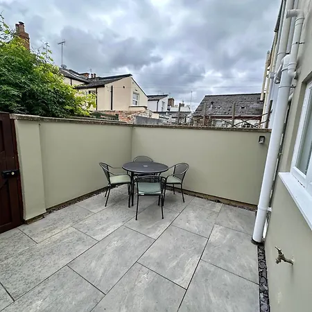 Fairlight Cottage Cheltenham Exterior photo